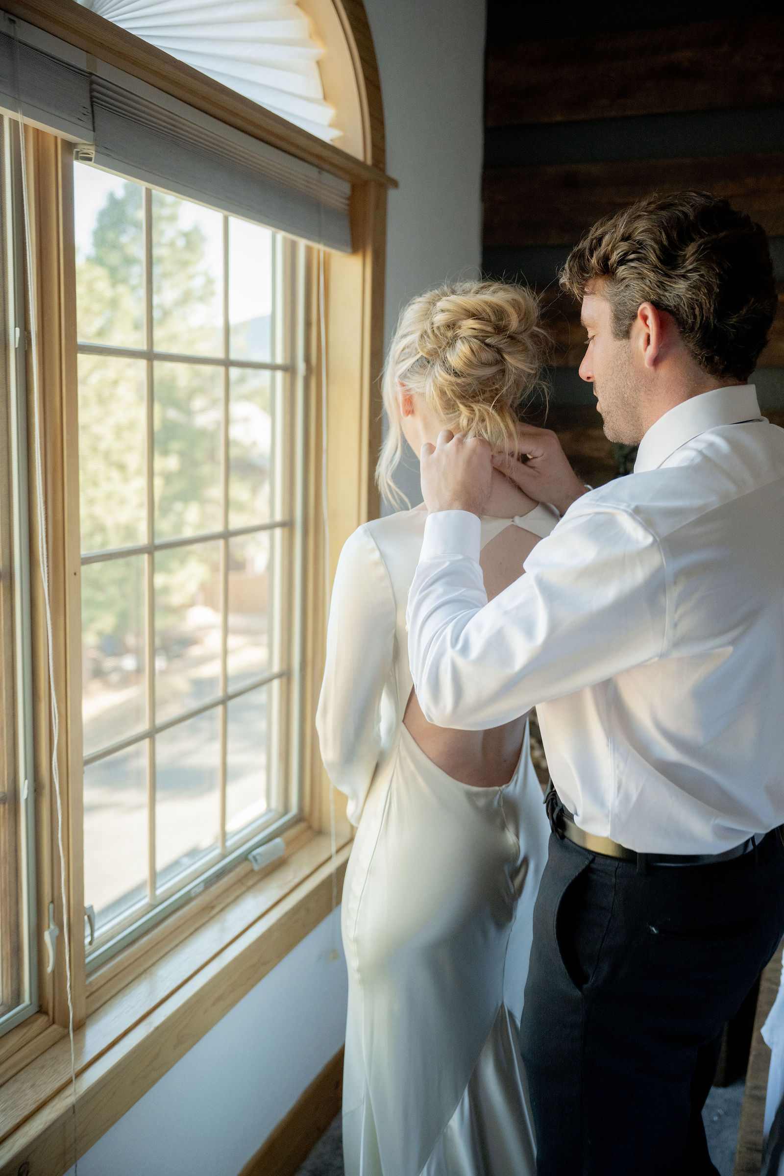 Elopement couple Colorado