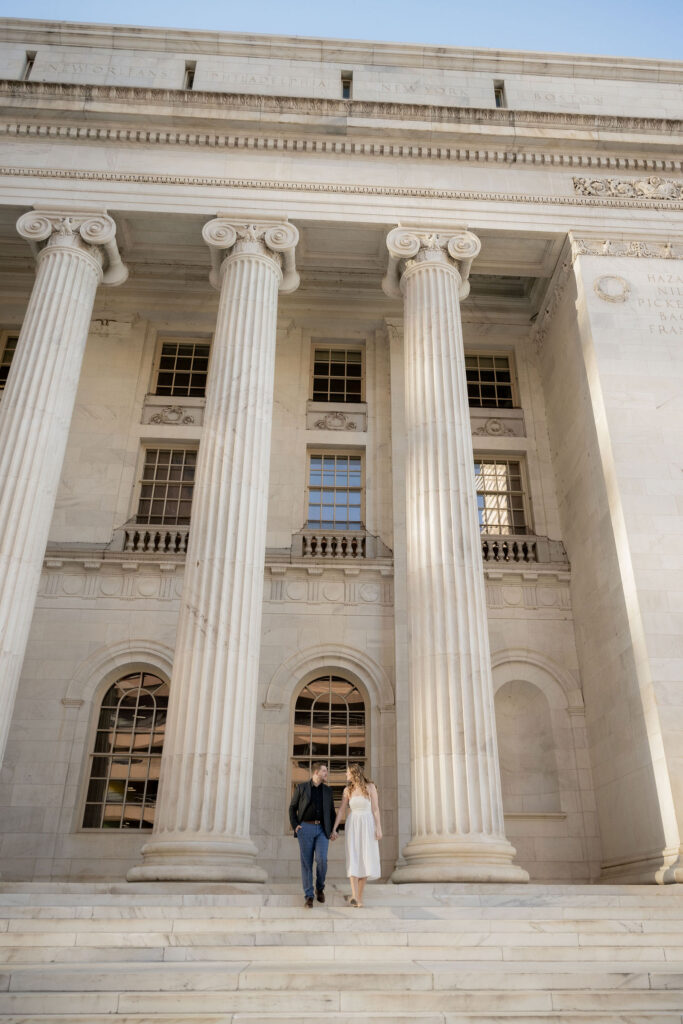 Kelly used the courthouse details thoughtfully