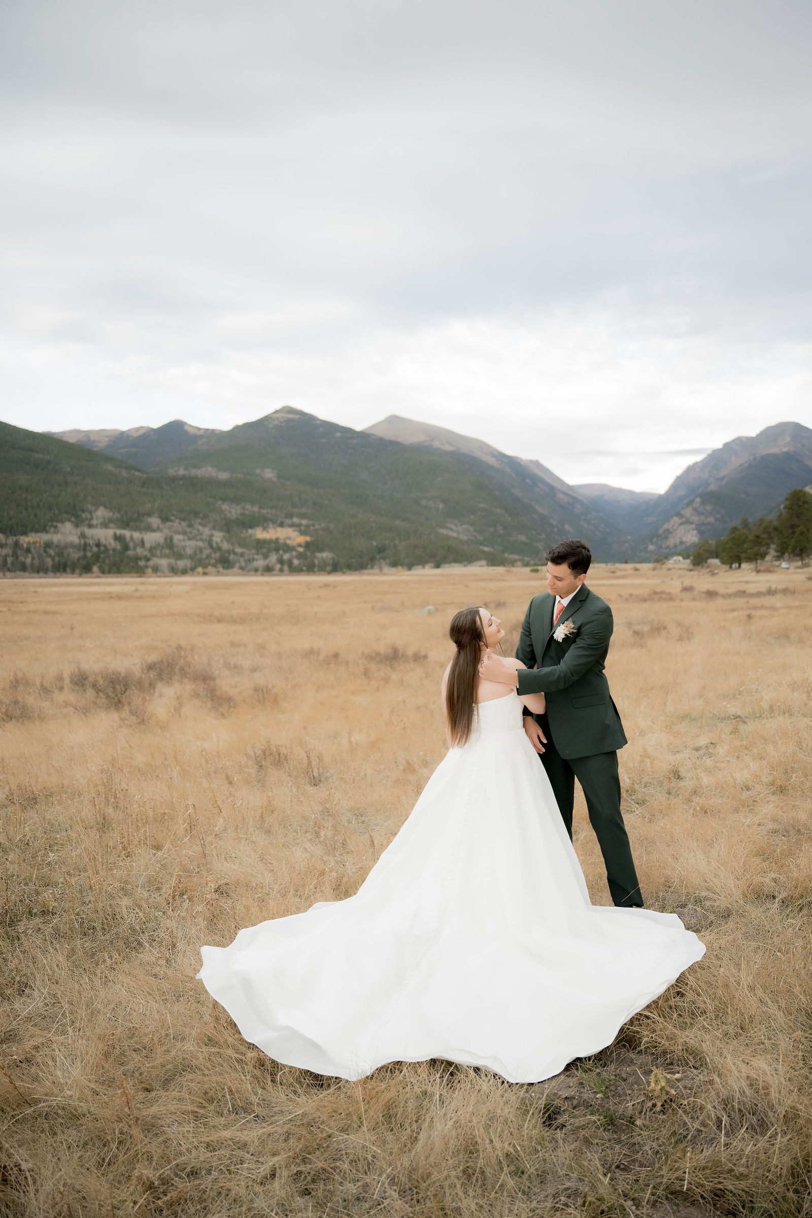 Elopement couple Colorado