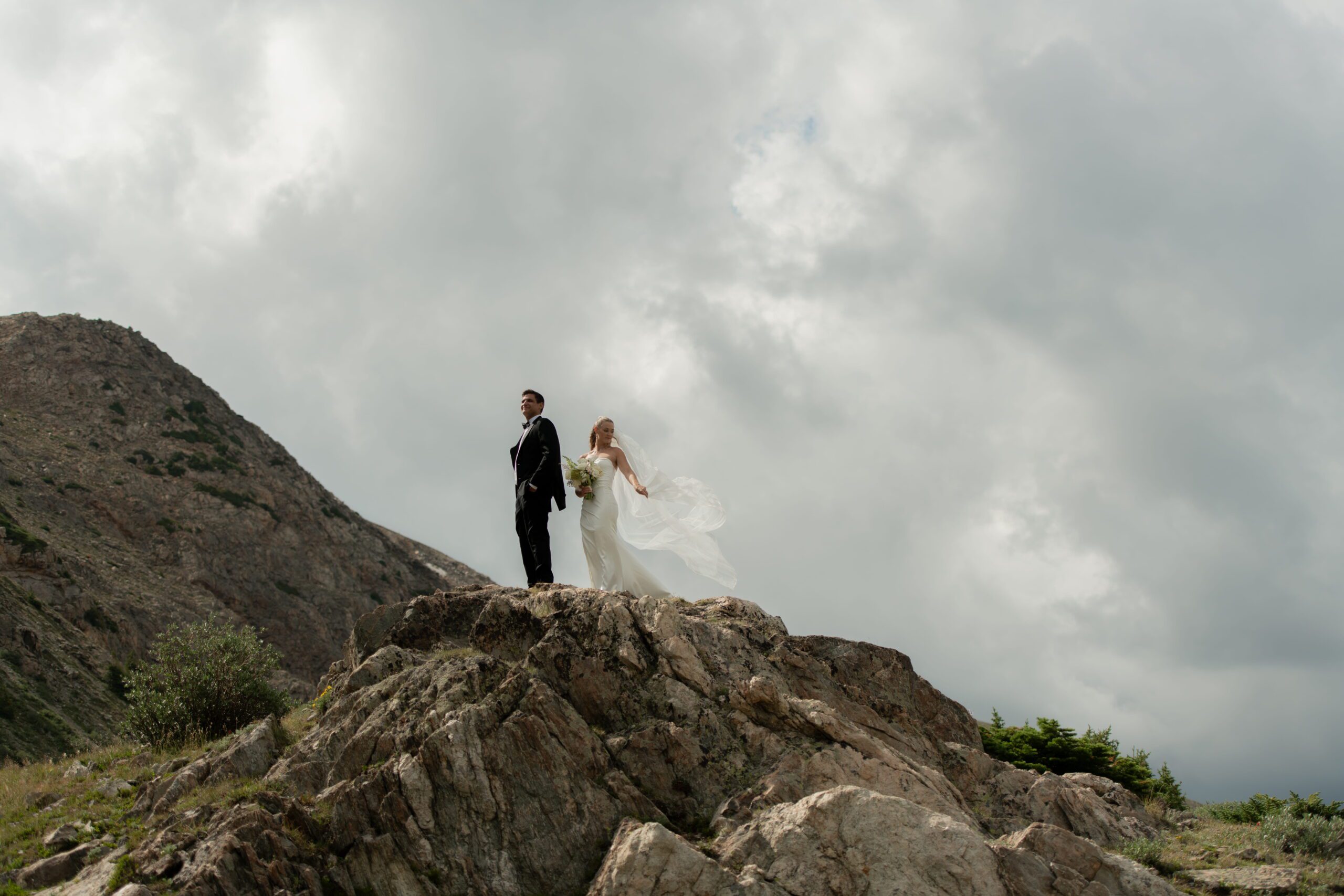 Destination wedding photographer in Colorado