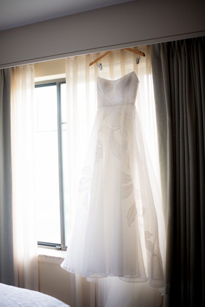 Wedding dress